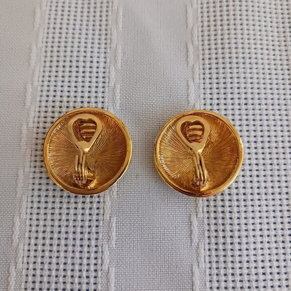 Gold Tone Necklace, Brooch and Earrings Set - Picture 10 of 10